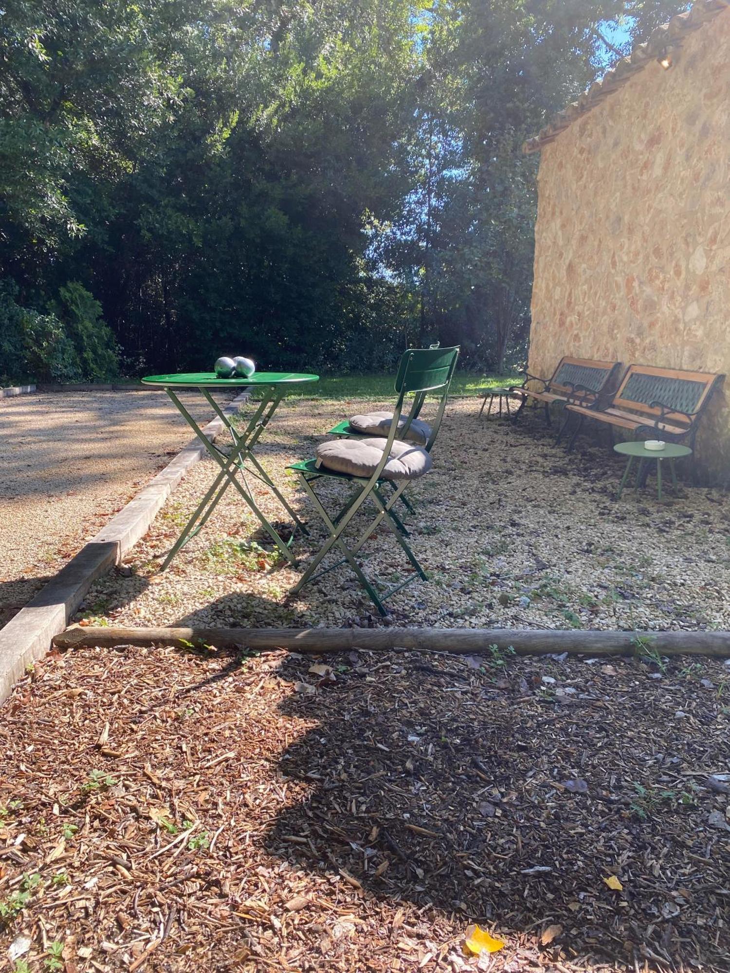 Mas De L'ile Couette-café 3*