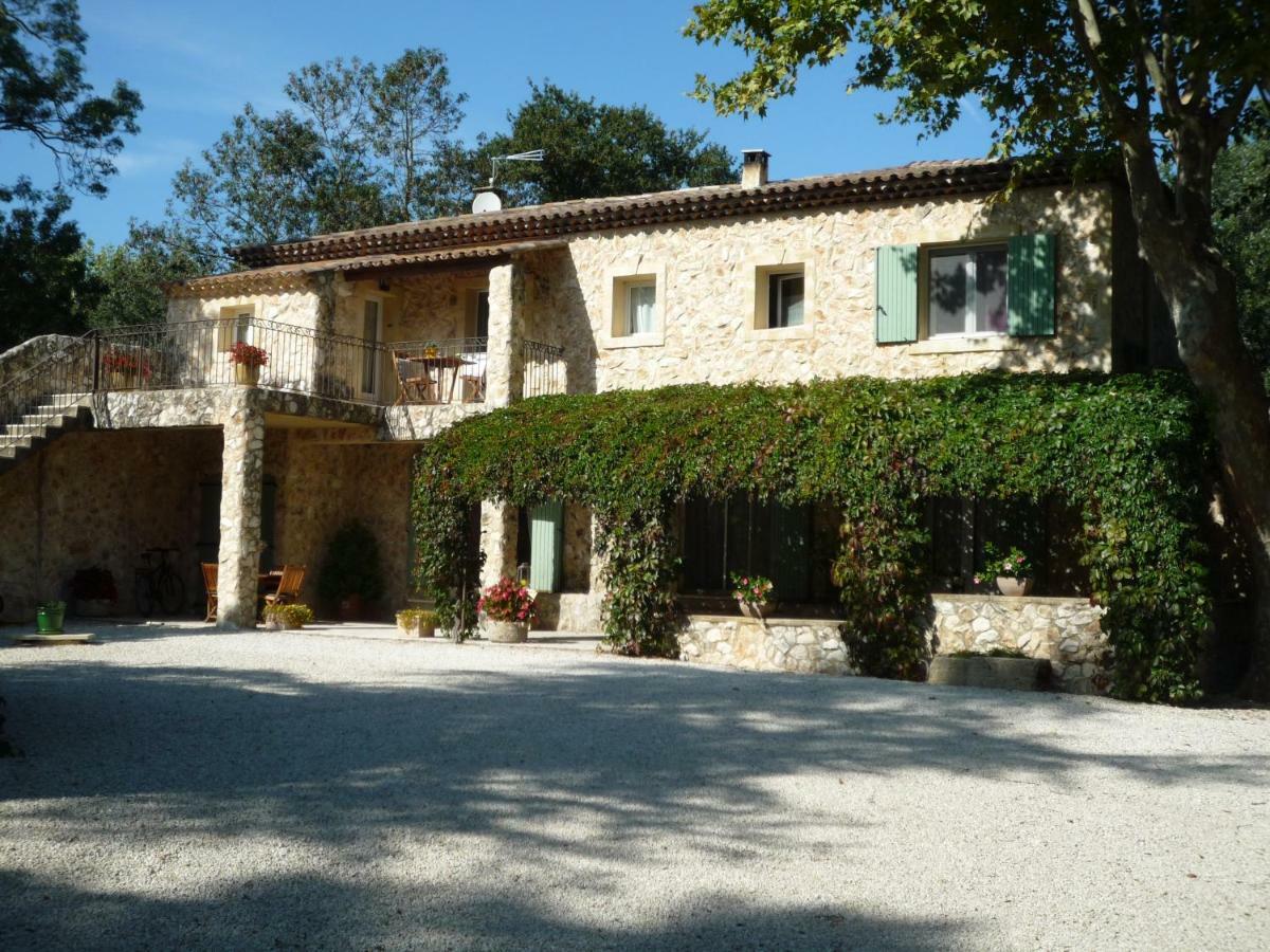 Mas De L'ile Bed & Breakfast 3*