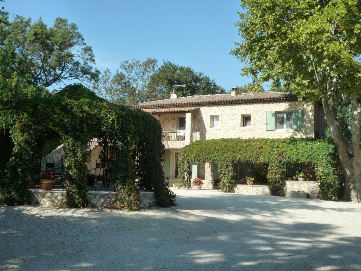 Bed & Breakfast Mas De L'ile 3*
