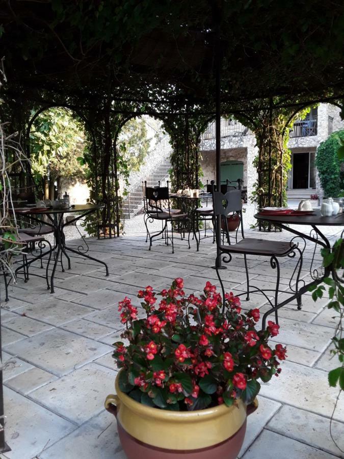 Mas De L'ile Couette-café Avignon
